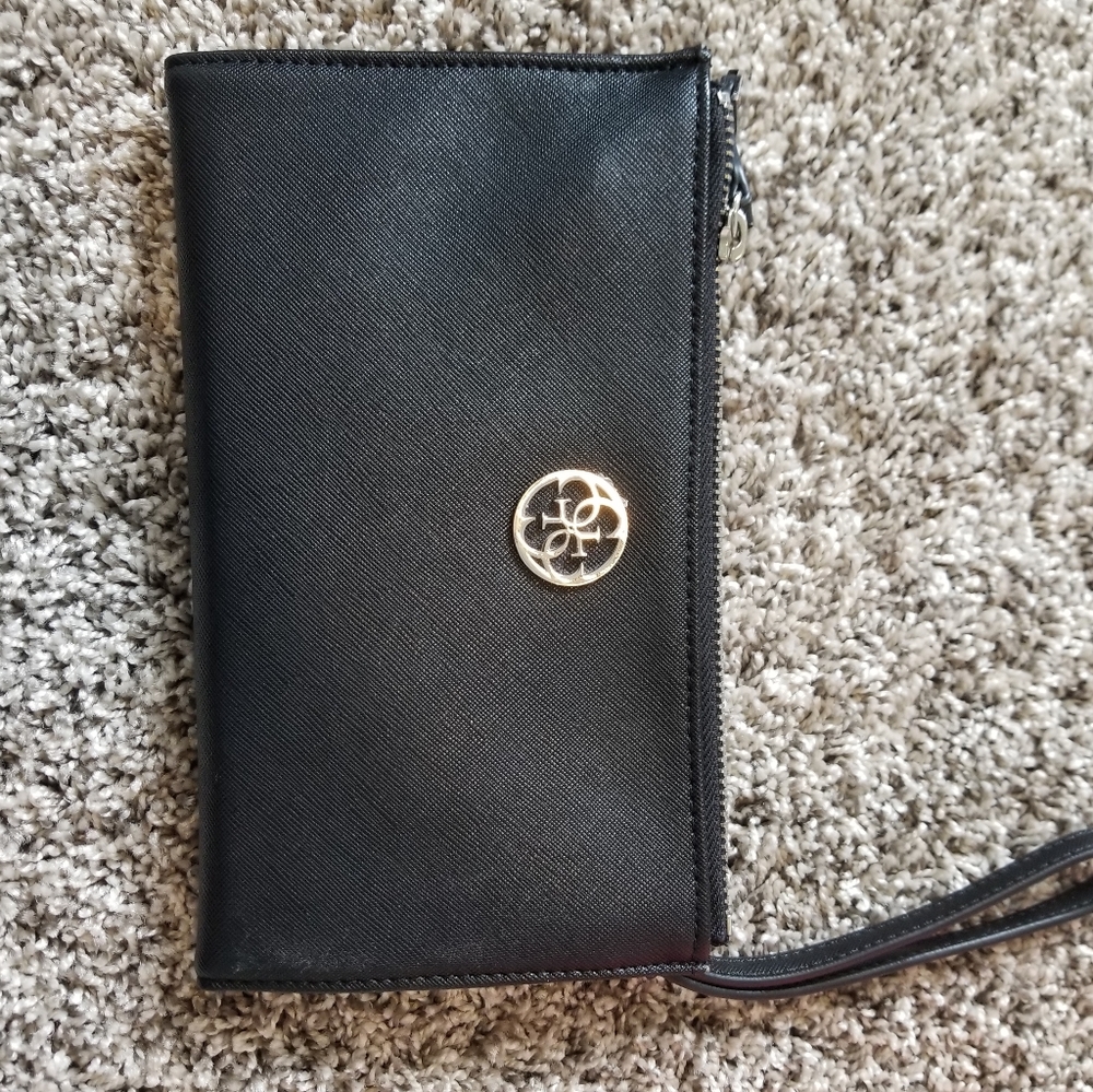 Like new Guess wallet